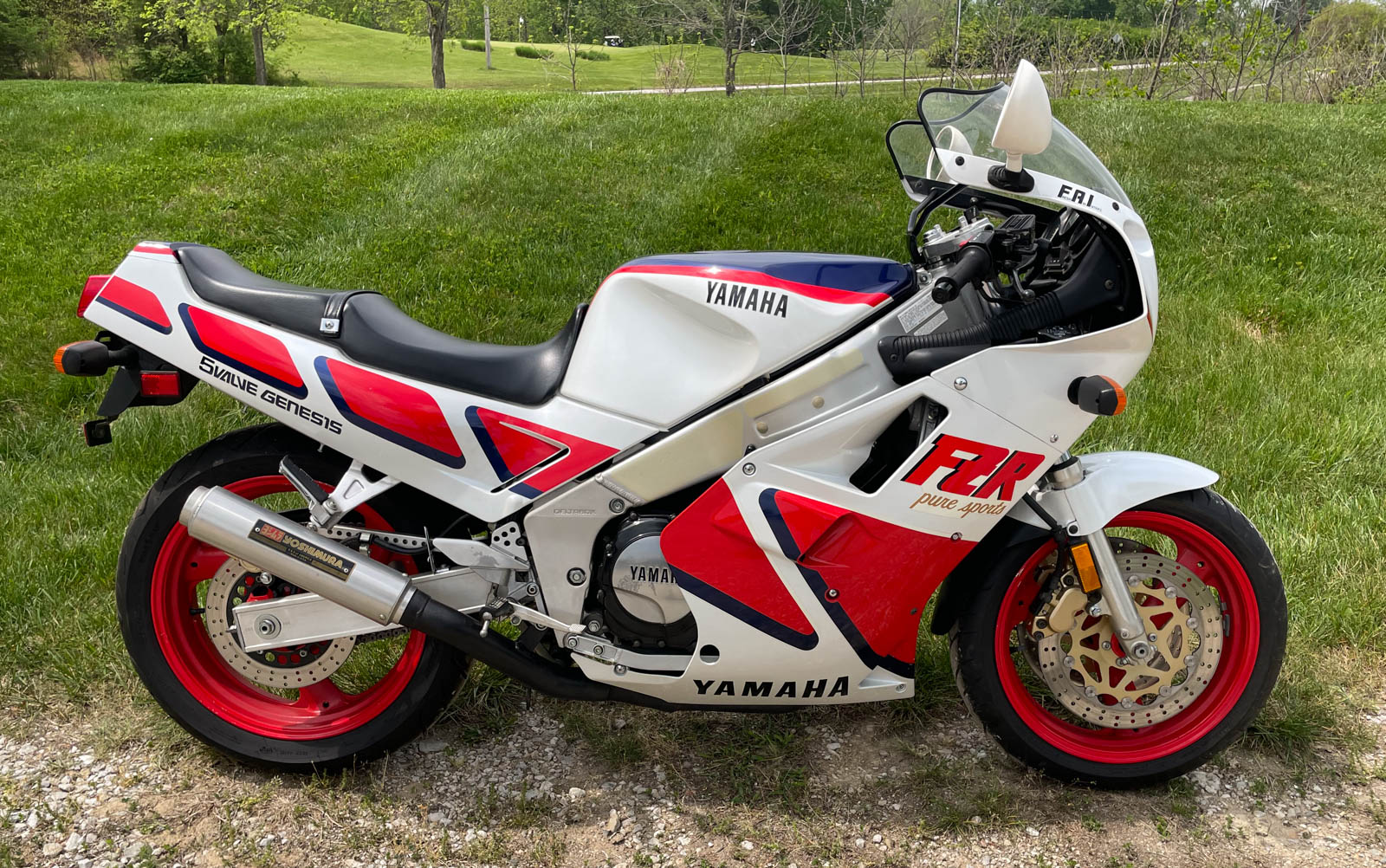 1987 Yamaha FZR1000